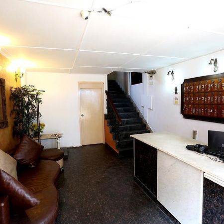 כלכותה Central Guest House מראה חיצוני תמונה