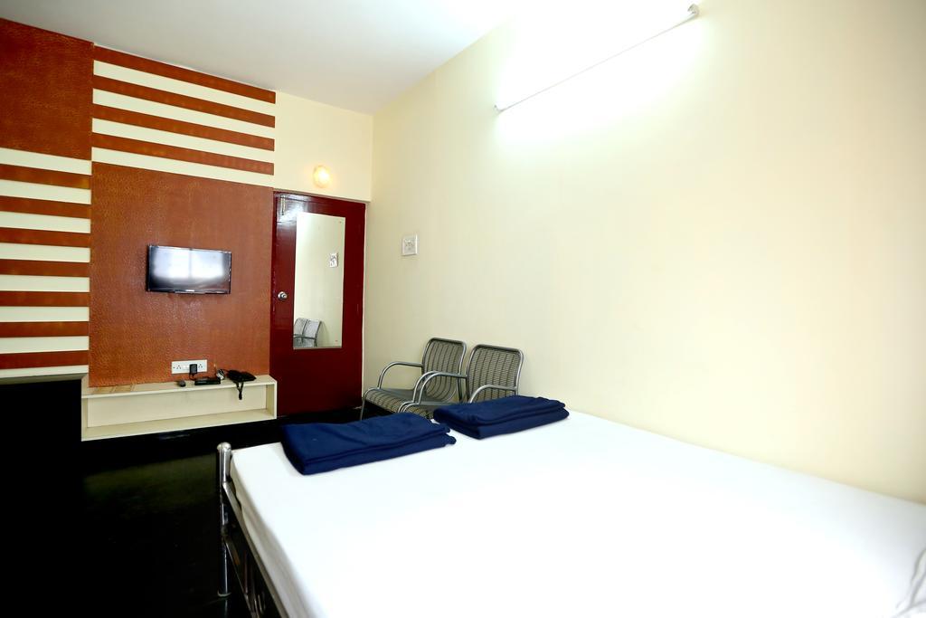 כלכותה Central Guest House מראה חיצוני תמונה