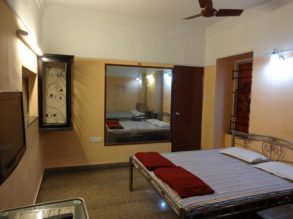 כלכותה Central Guest House מראה חיצוני תמונה
